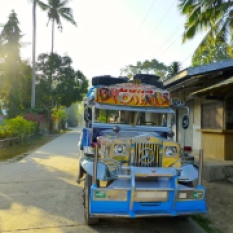 ::big pimpin' jeepney::